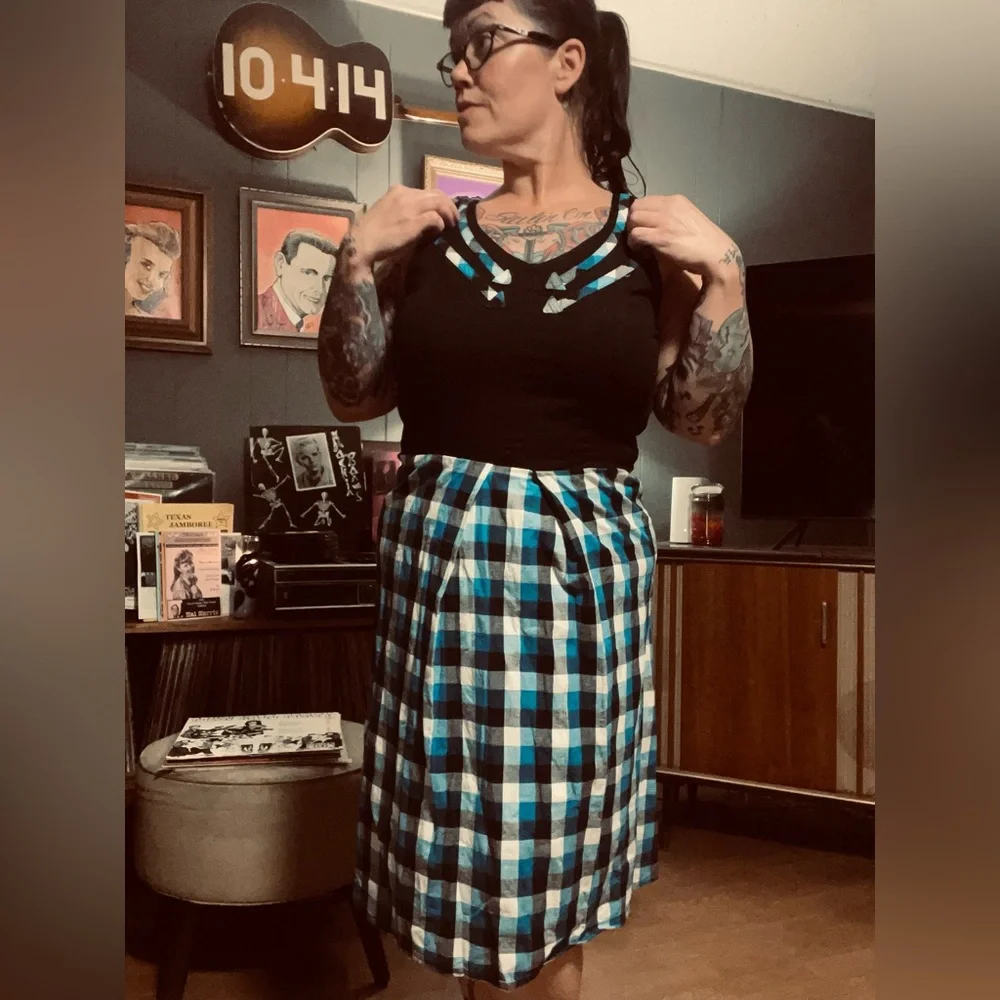 Sourpuss western wiggle - Picture 3 of 3